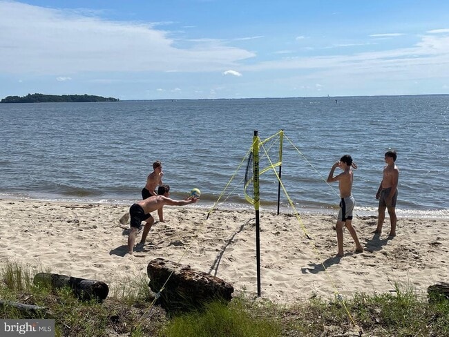 Building Photo - 1442 Rehling Dr