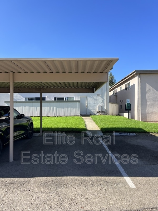 Building Photo - 3842 Basilone St