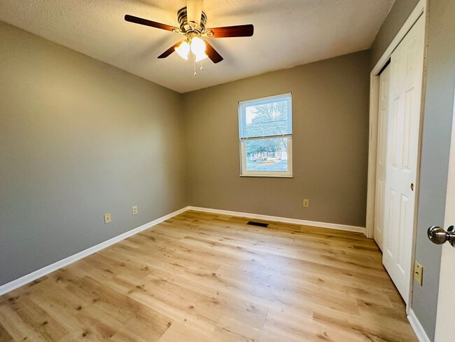 Building Photo - Stunning West Knoxville Transformation | Designer Kitchen & Smart Home Features