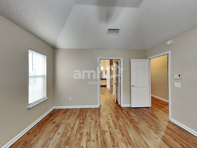 Building Photo - 5530 Alexis Forest Ln