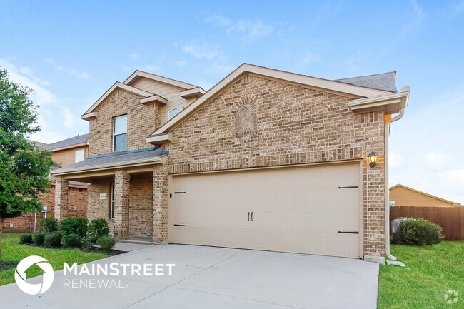 Building Photo - 1213 Basswood Ln