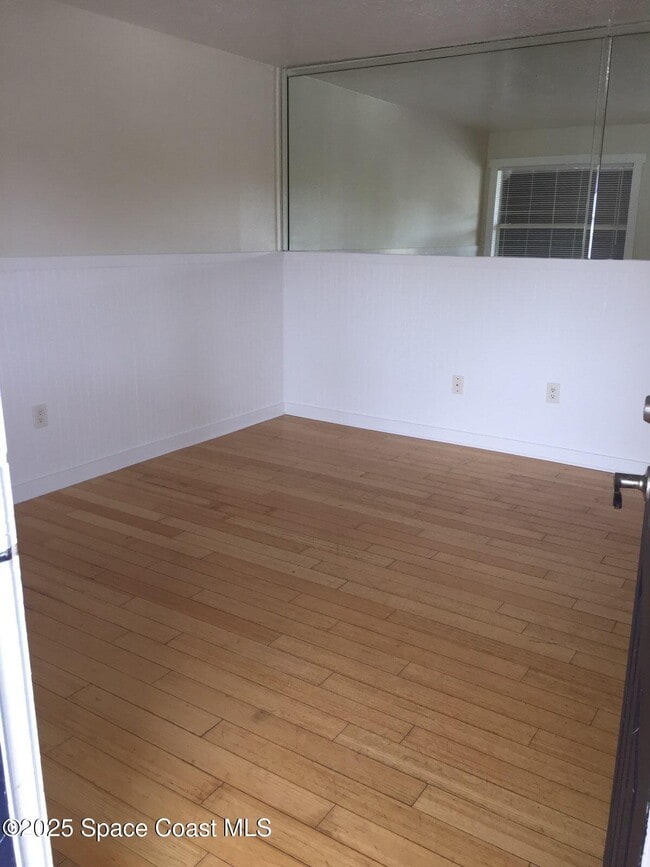 Building Photo - 307 Adams Ave