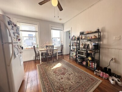 Primary Photo - 14 Hull St