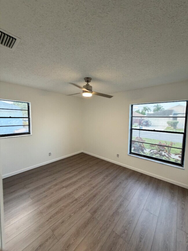 Building Photo - 11508 Clear Creek Pl