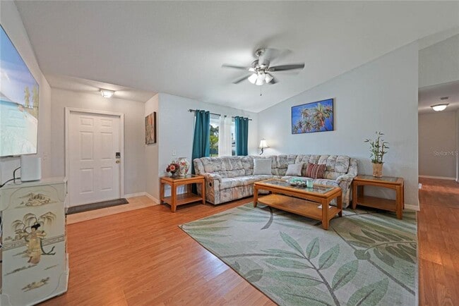 Building Photo - 590 Ridgewood St NW