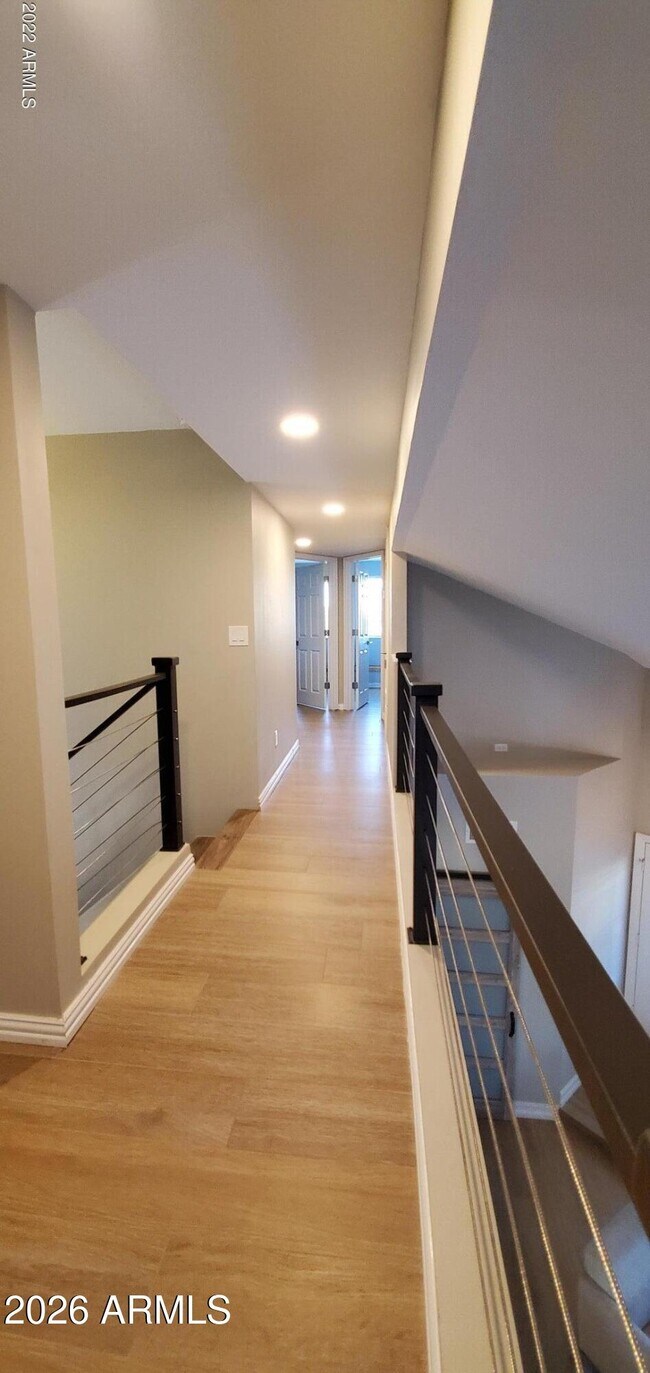 Building Photo - 1301 W Windrift Way