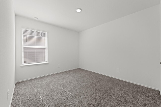 Building Photo - 5710 Sycamore Glen Dr