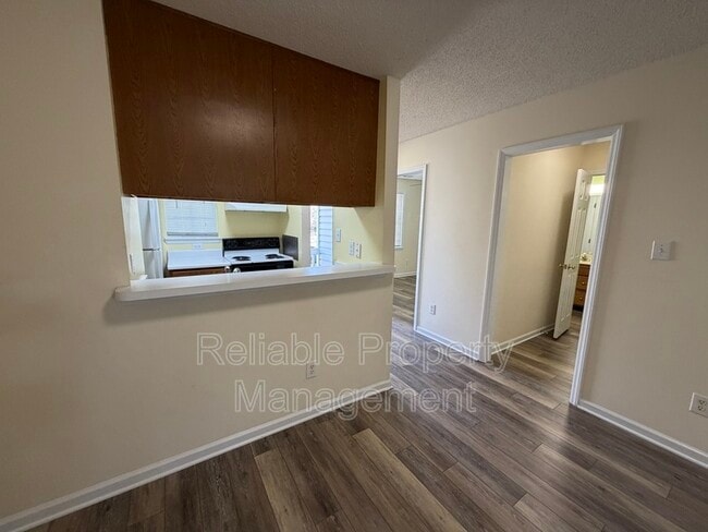 Building Photo - 361 S Moore St