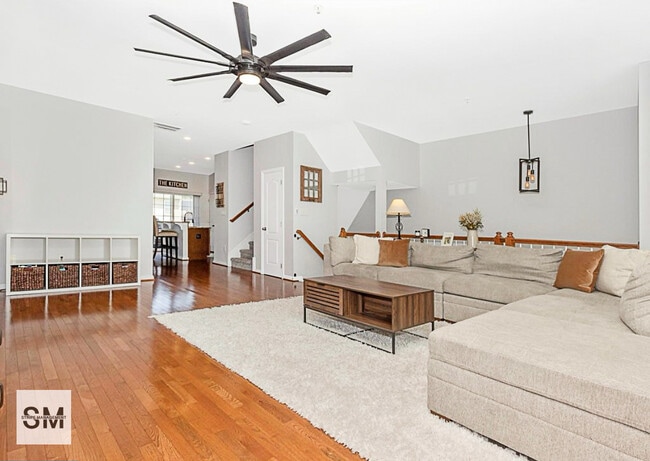 Building Photo - 7257 Stallings Dr