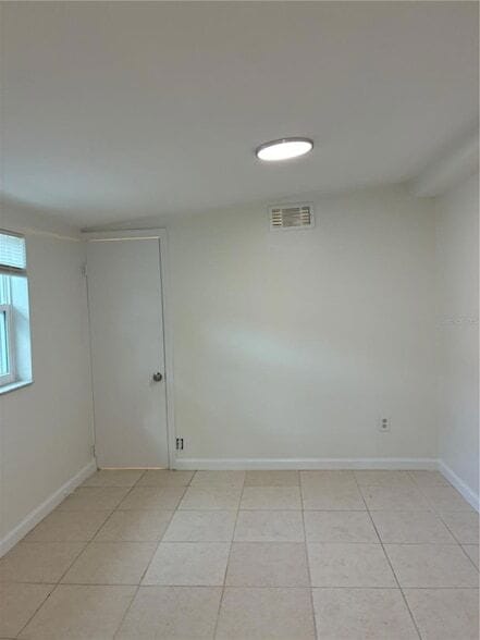 Building Photo - 6905 S Trask St