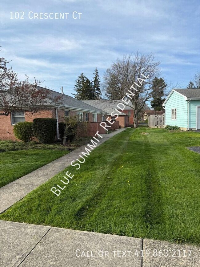 Building Photo - 102 Crescent Ct