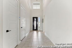 Building Photo - 462 Vamanos