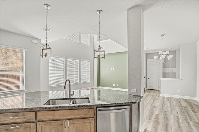 Building Photo - 1621 Rose Willow Wy