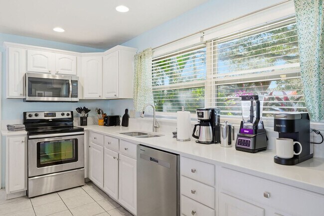 Building Photo - 12453 138th St N