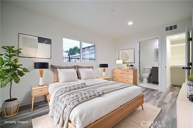 Building Photo - 2013 8th Ave