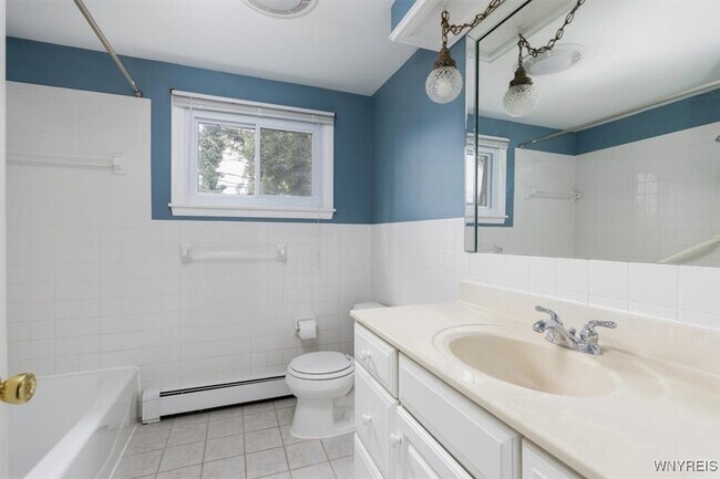 Building Photo - 39 Halwill Dr