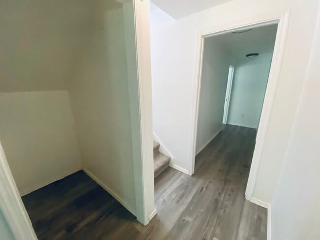 Building Photo - 3 bedroom - Stanwood Duplex