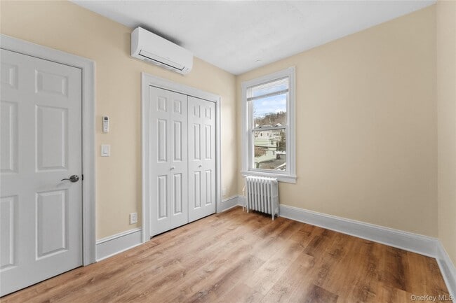 Building Photo - 81 N Washington St