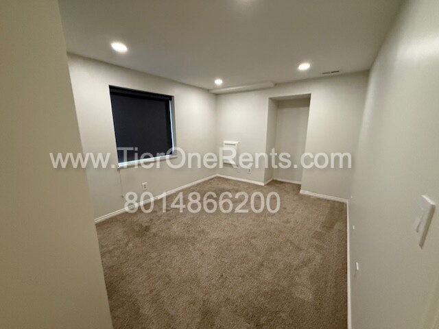 Building Photo - NO DEPOSIT option available for qualified renters!