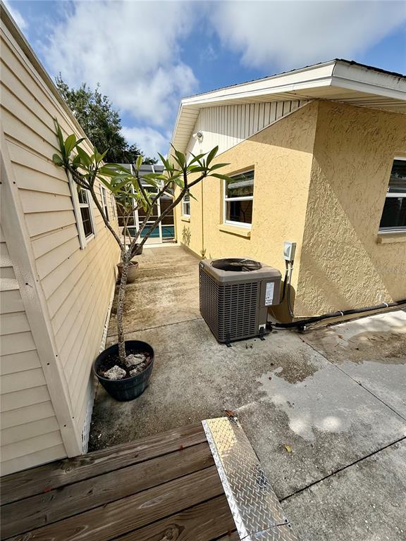 Building Photo - 2729 Nodosa Dr