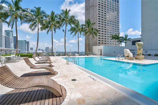 Building Photo - 335 S Biscayne Blvd