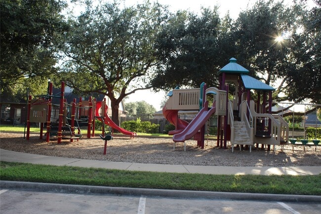 Building Photo - 18019 Oak Orchard Lane