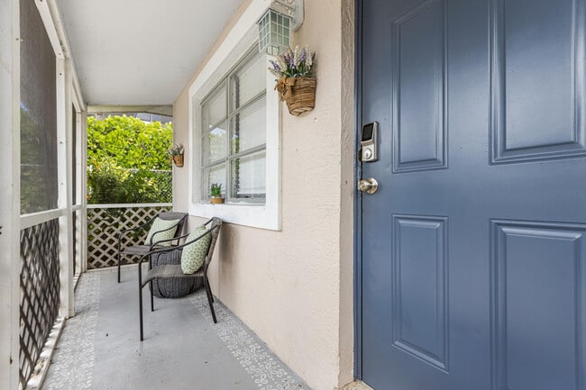 Building Photo - 2191 Thomasson Dr