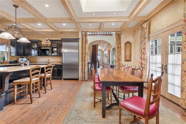 Building Photo - 287 Gibbs Ave