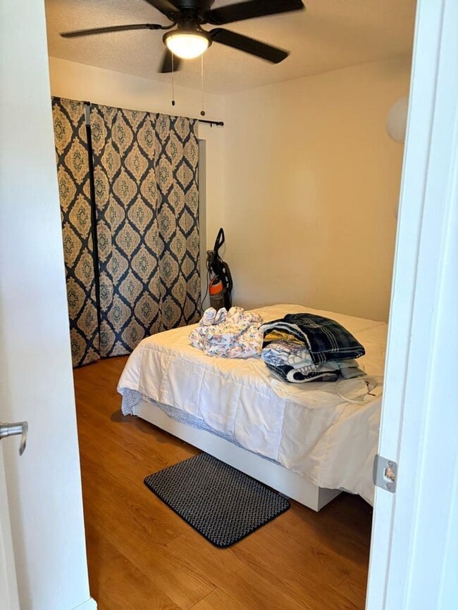 Building Photo - 1641 Fairway Rd