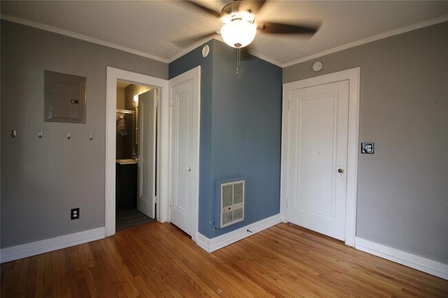 Building Photo - 612 Chautauqua Ave