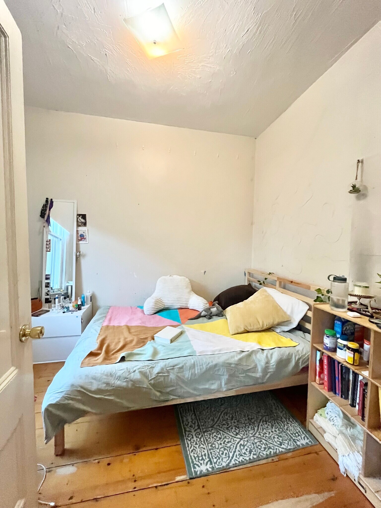 Building Photo - 44 Delle Ave