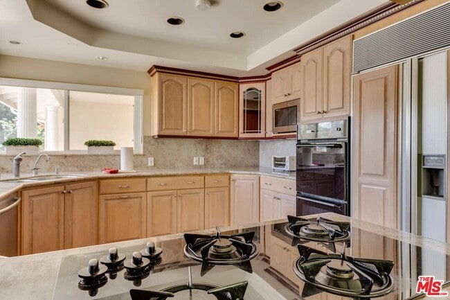 Building Photo - 3401 Alginet Dr