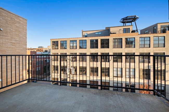 Building Photo - 1355 W Washington Blvd