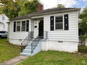 Building Photo - 1415 Beech Dr