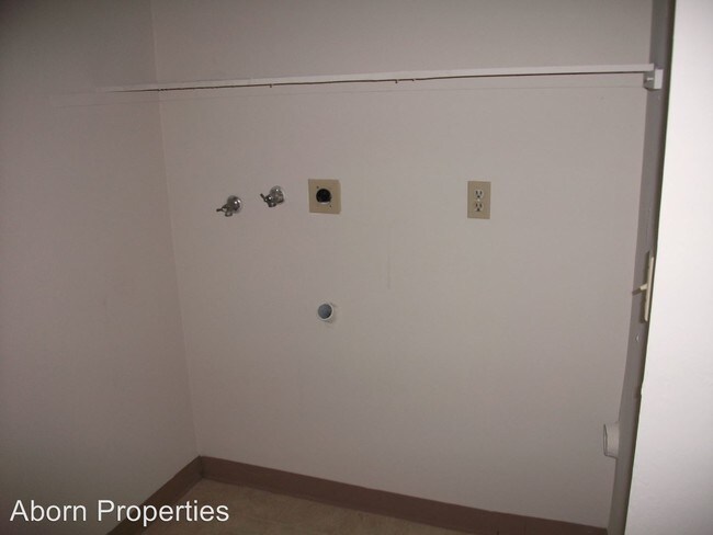 Building Photo - 2653 Autumnvale Dr