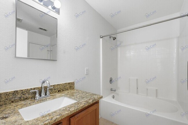 Building Photo - 2543 Barksdale Dr