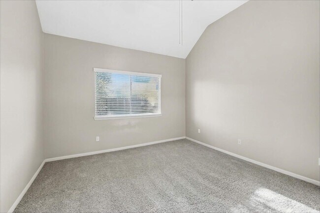 Building Photo - 1011 Wentworth Dr