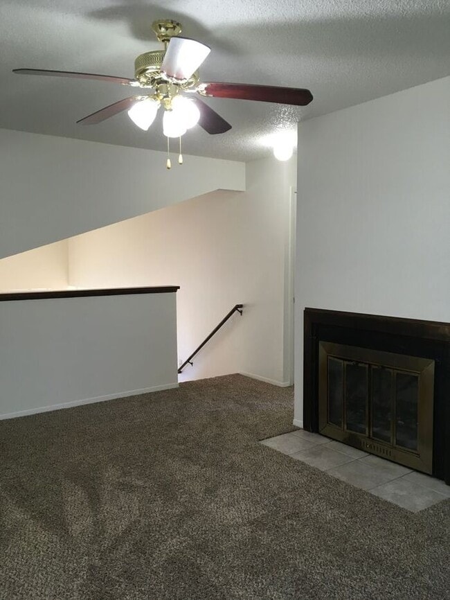 Building Photo - 3 Bedroom Home in SW Loveland!