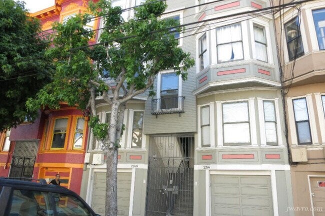 Building Photo - 2268 Bryant St