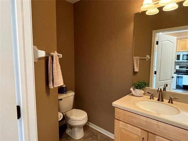Building Photo - 15811 Fishhawk Falls Dr