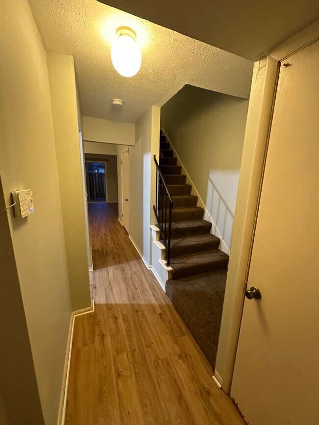 Building Photo - 6570 Santa Cruz Pl