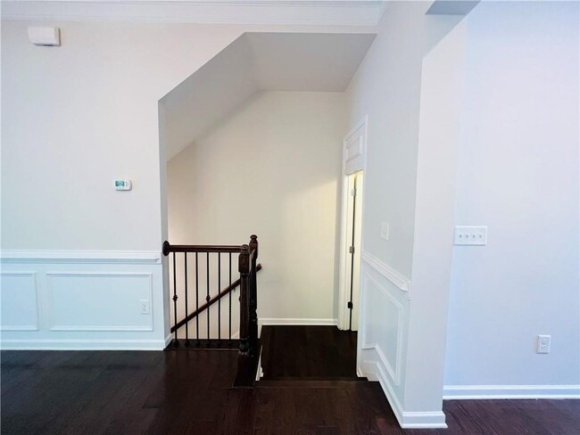 Building Photo - 2647 Portbury Place Northeast