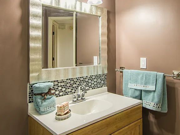 Building Photo - 1014 Stones Throw Dr NW