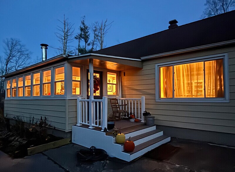 Primary Photo - 1343 NY-212