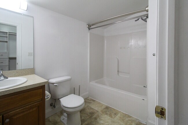 Building Photo - 41 Wolcott St