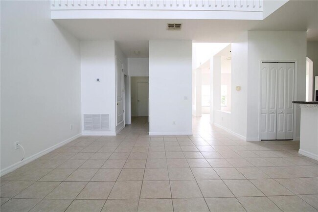 Building Photo - 16543 Cedar Run Dr