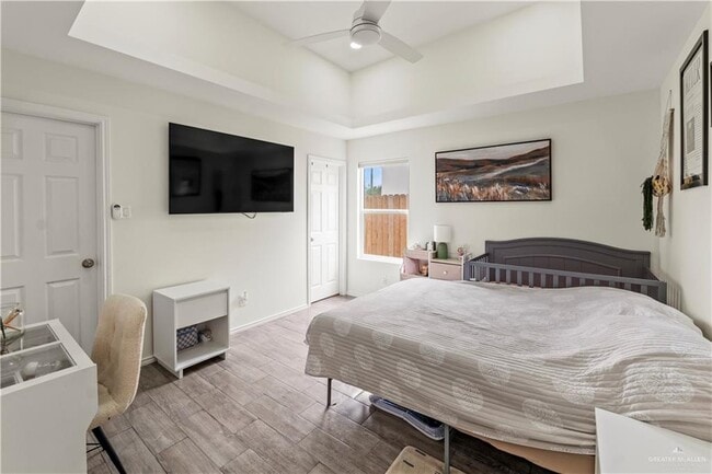 Building Photo - 609 E Interstate Hwy 2