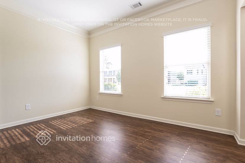 Building Photo - 4263 Violet Way Ct