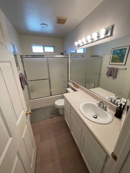 Second Bathroom - 4600 Don Lorenzo Dr