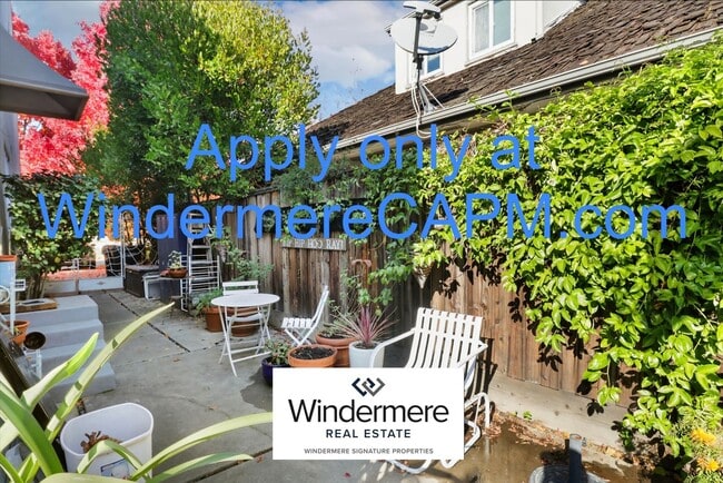 Building Photo - Stunning 5 Bed/3 Bath Home in Highly Desirable Fab Forties of East Sacramento!